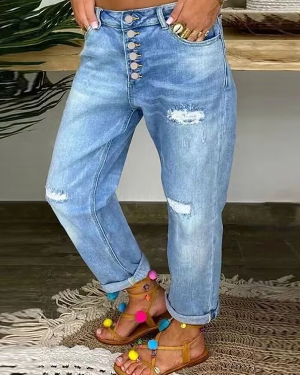 Women’s Ripped Tapered Jeans - Distressed Casual Denim - Celeste
