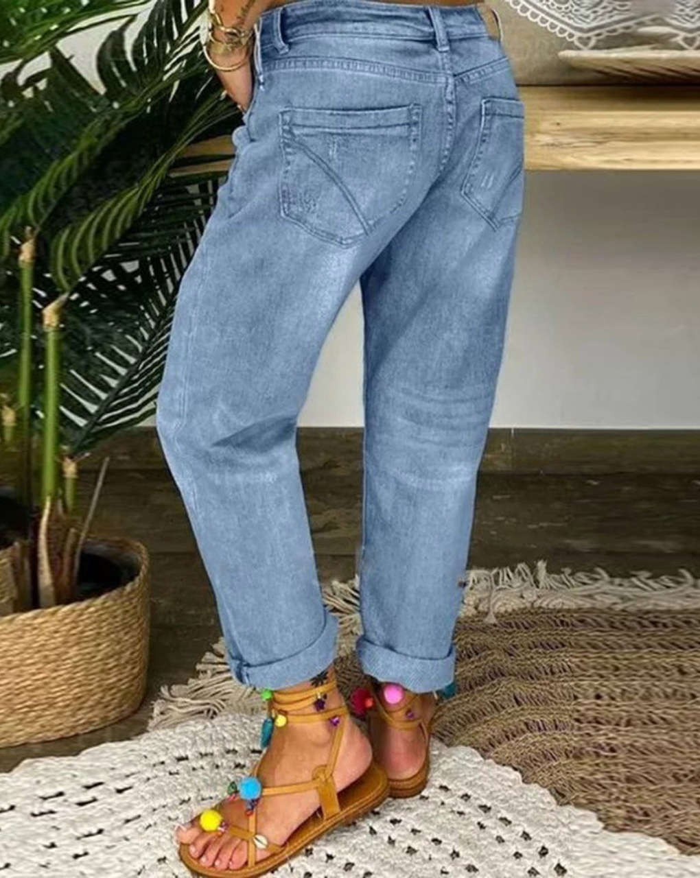 Women’s Ripped Tapered Jeans - Distressed Casual Denim - Celeste